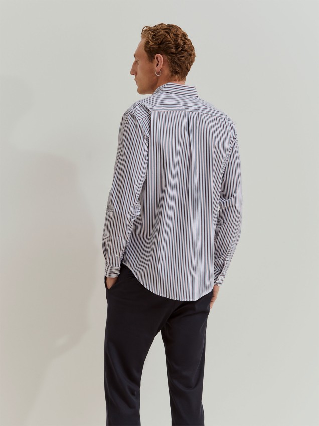 Camisa às Riscas Regular Fit