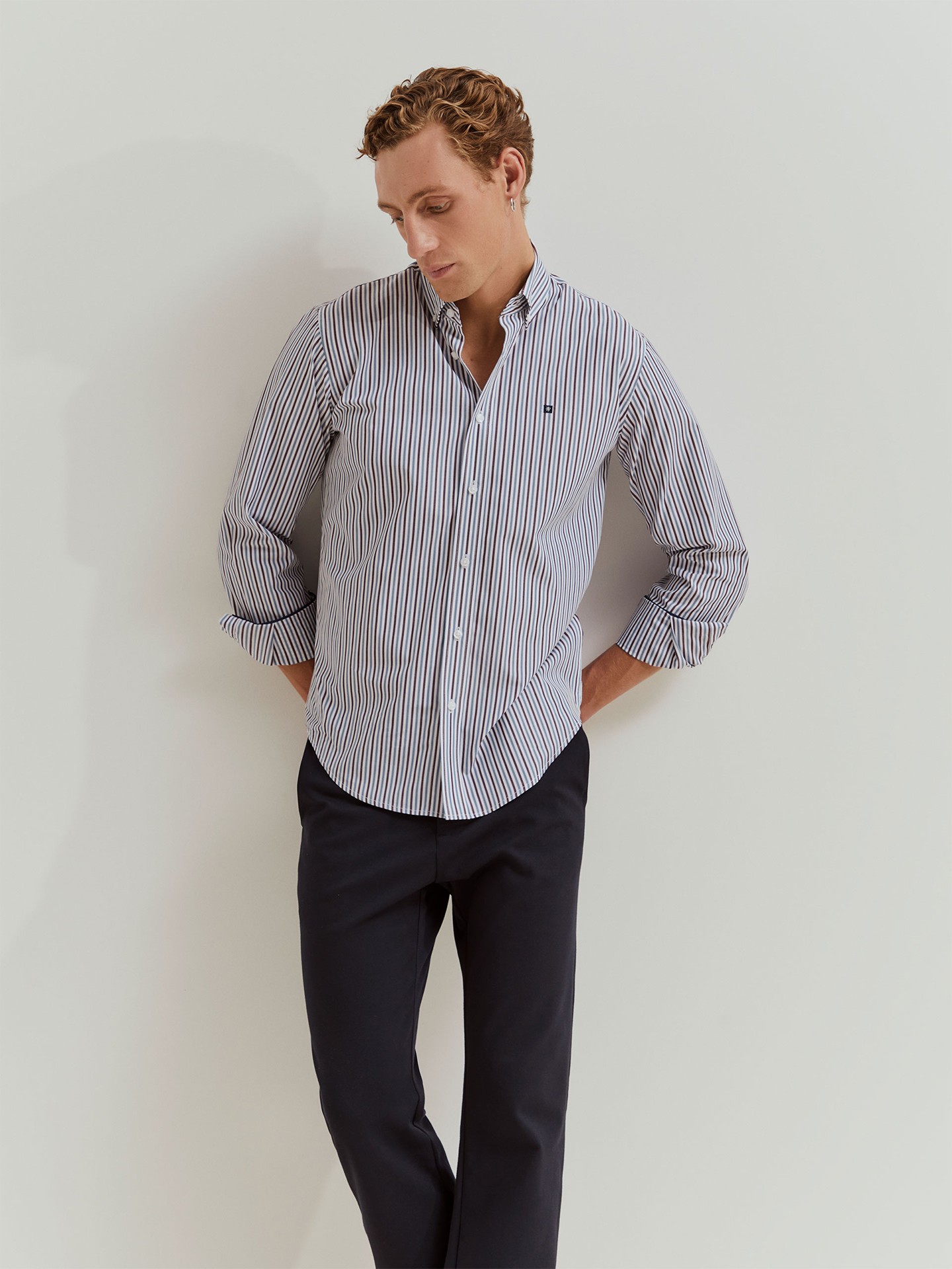 Camisa às Riscas Regular Fit