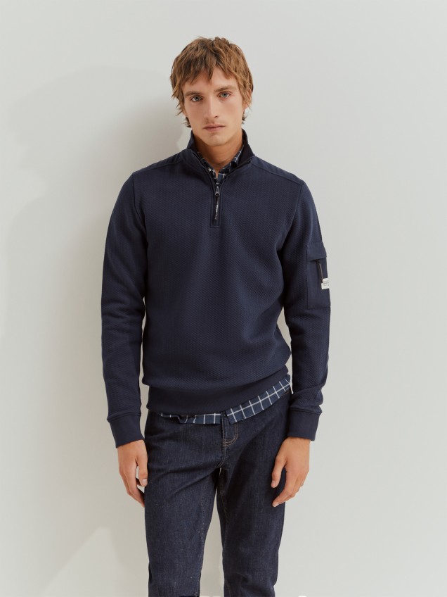 Sweatshirt com Gola Alta e Fecho de Correr