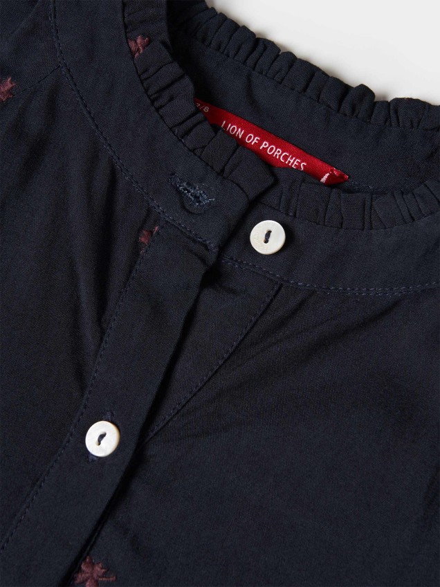 Vestido com Padrão de Trevos