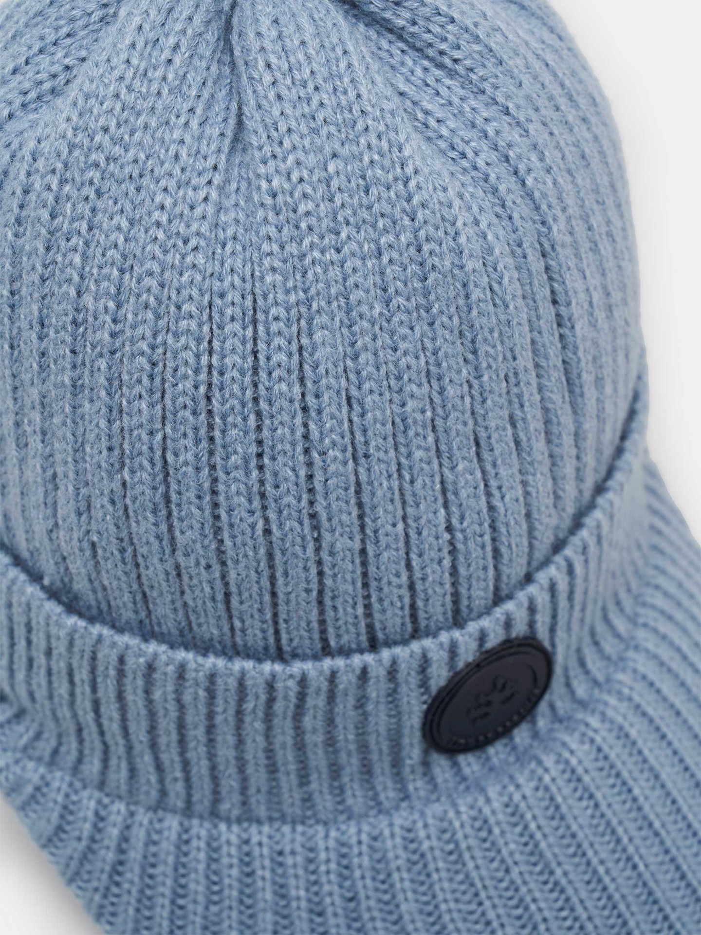 Gorro de Malha Canelada com Pala