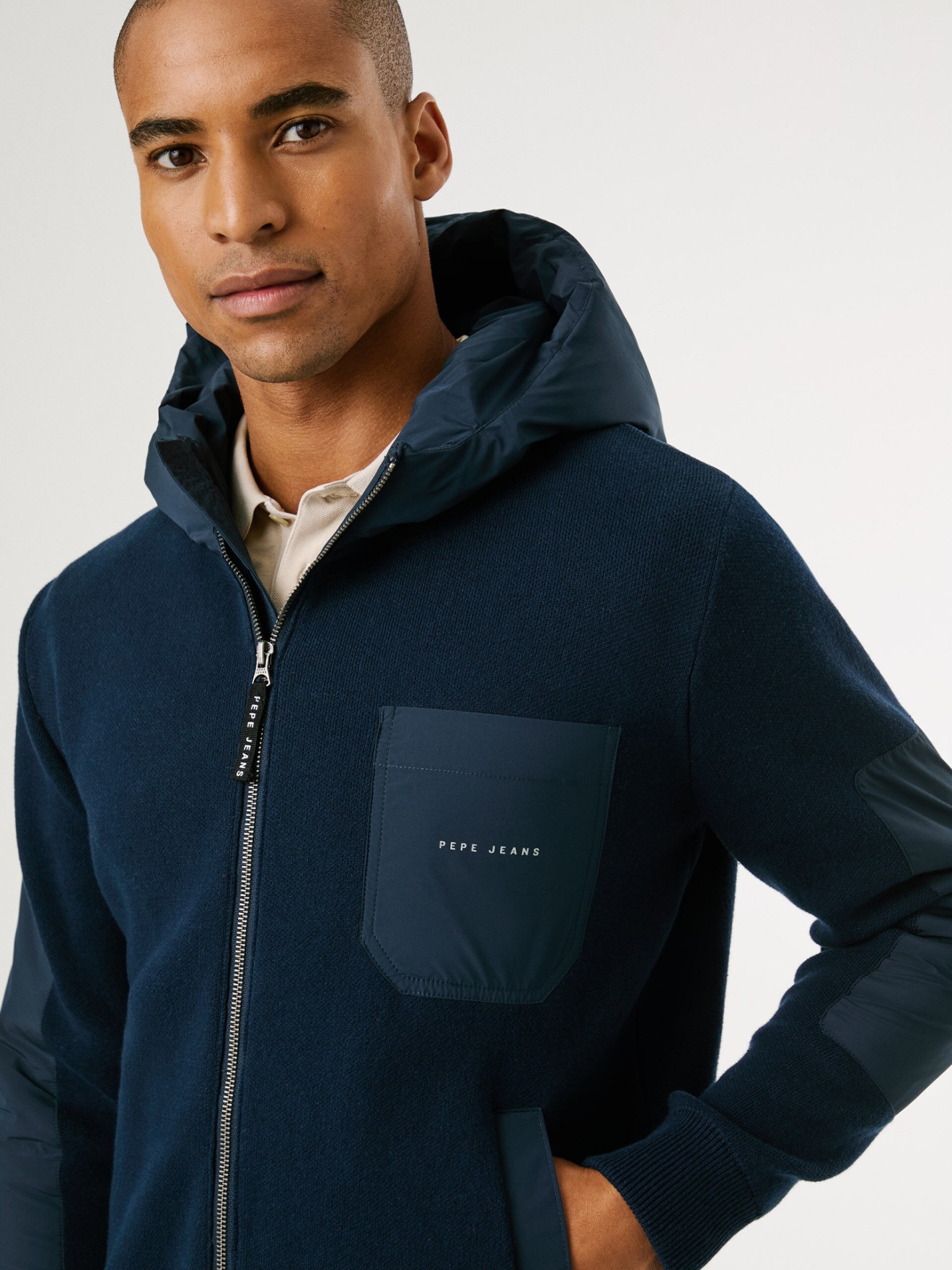 Casaco Combinado com Capuz