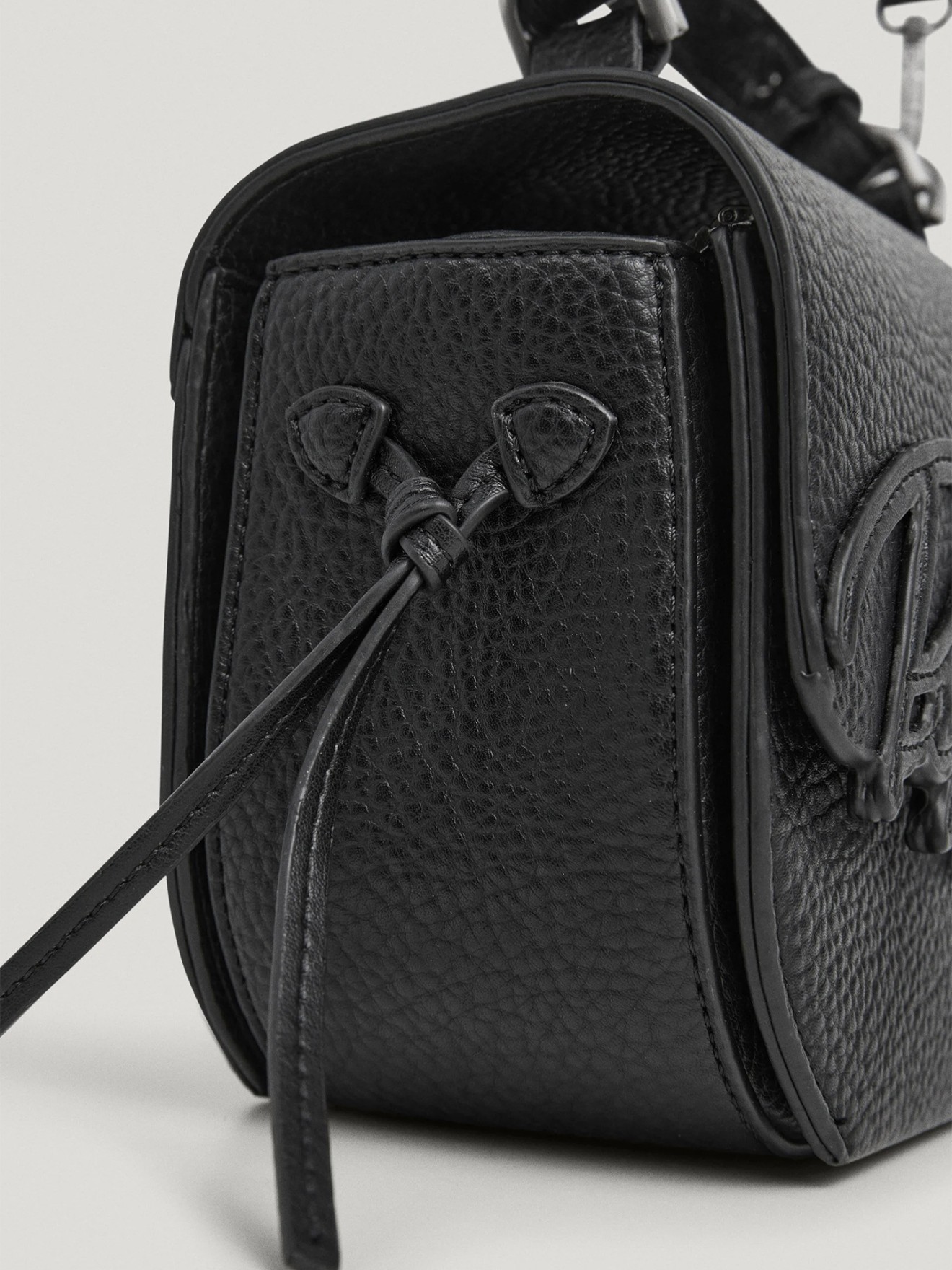 Mala de Mo Efeito Couro