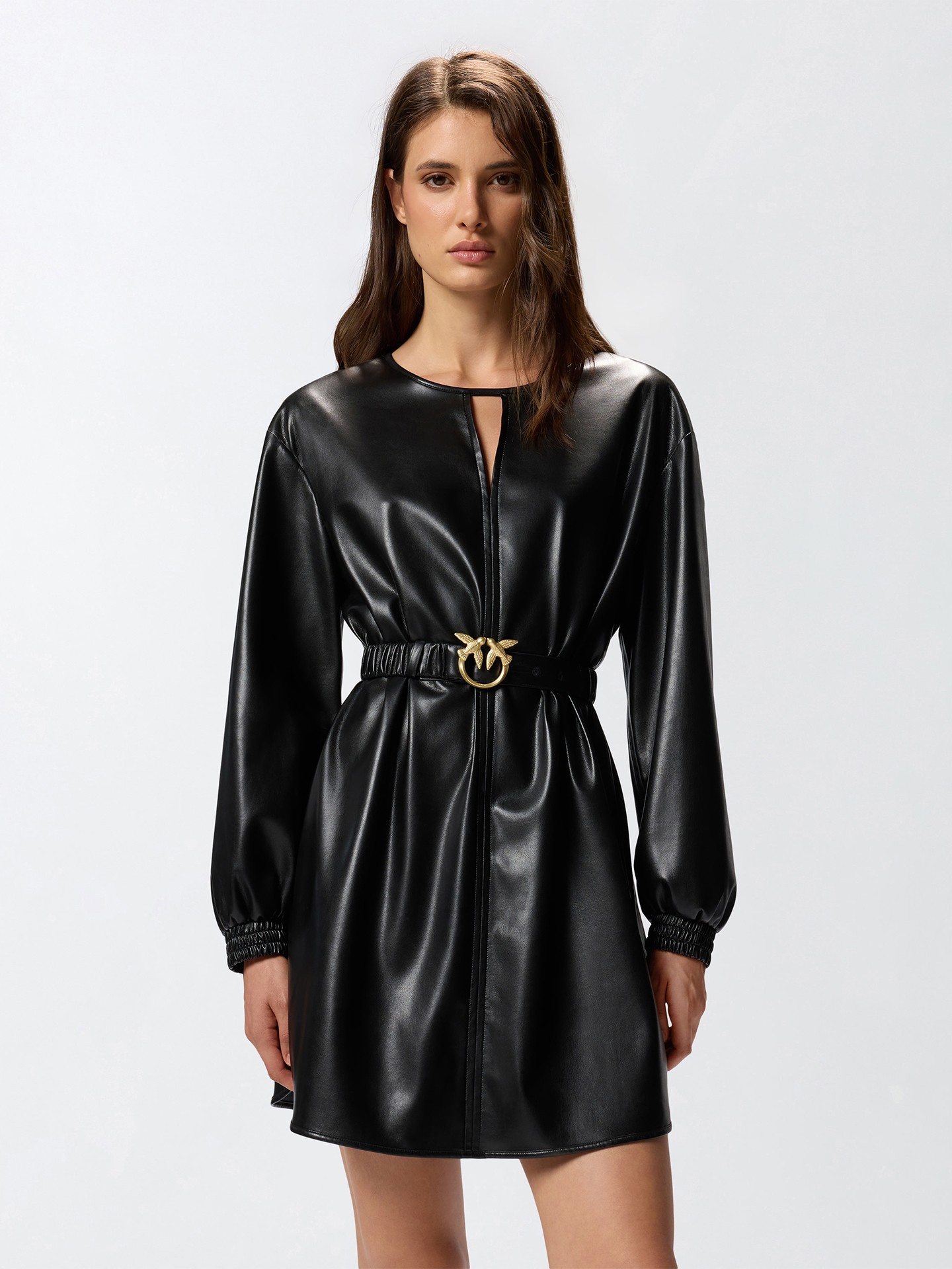 Vestido Curto Efeito Pele