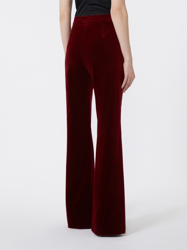 Calças em Veludo Vetrino