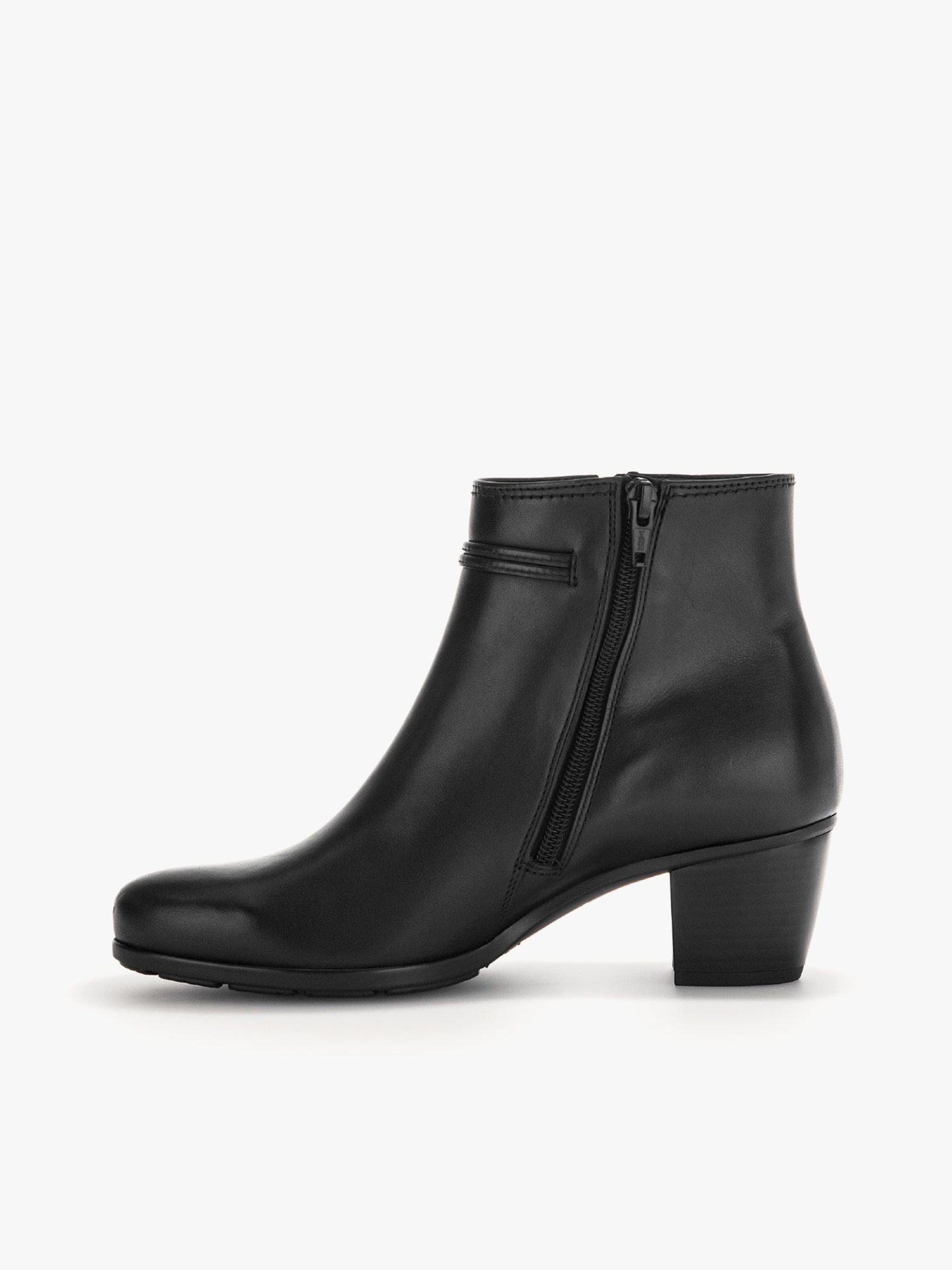 Botins em Pele com Salto