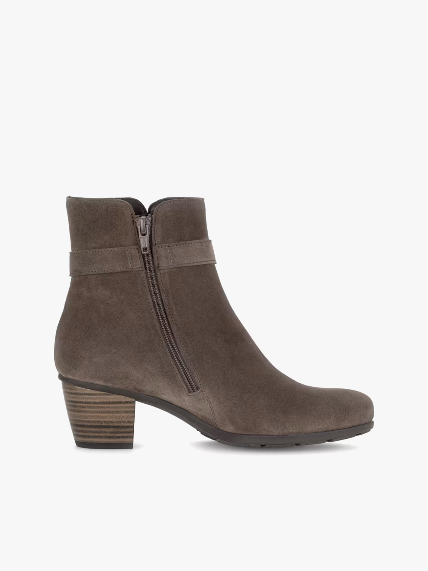 Botins de Camurça com Salto