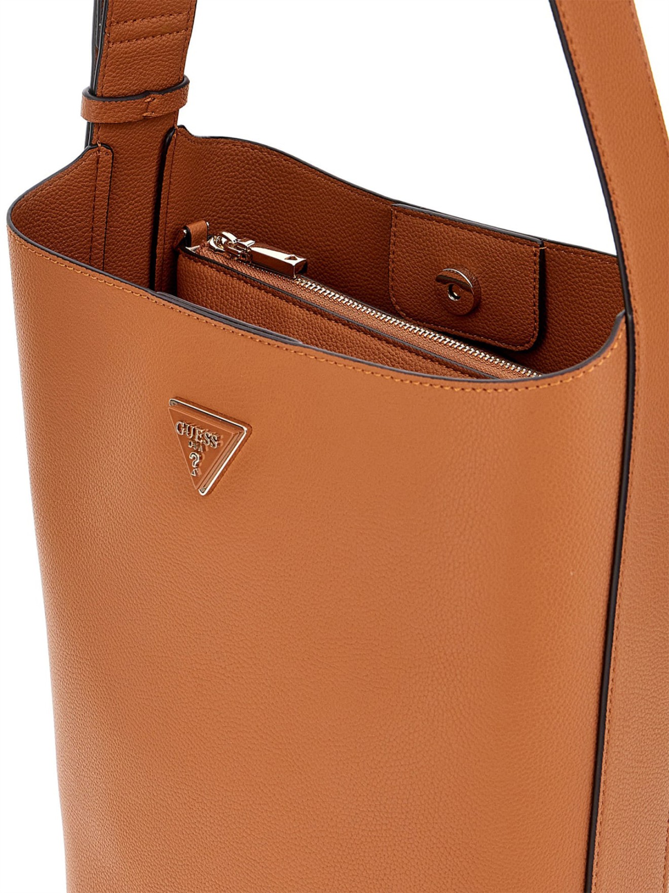 Bucket Bag Meridian II com Bolsa de Mão