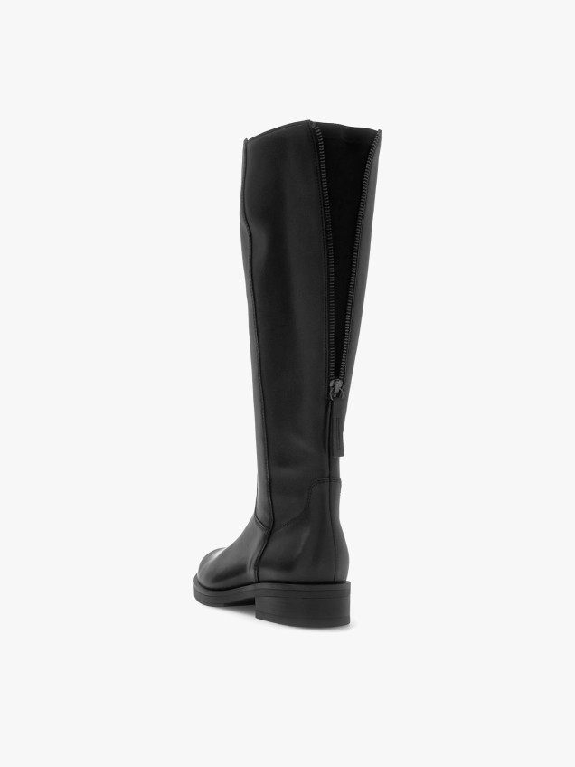 Botas de Cano Alto em Pele