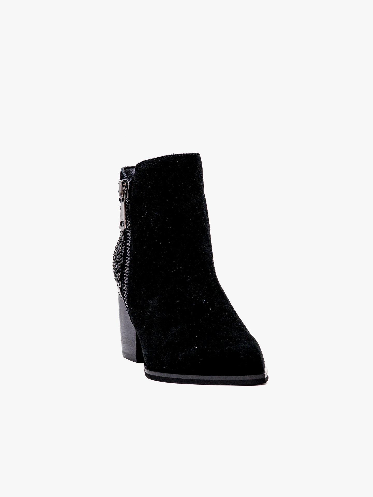 Botins de Camurça com Aplicações de Tachas