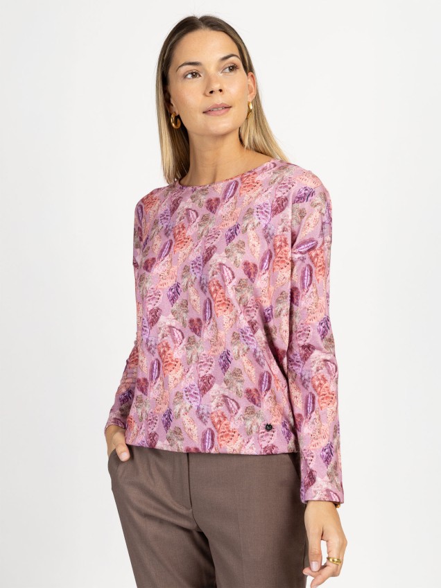 Blusa com Padr�o de Folhas