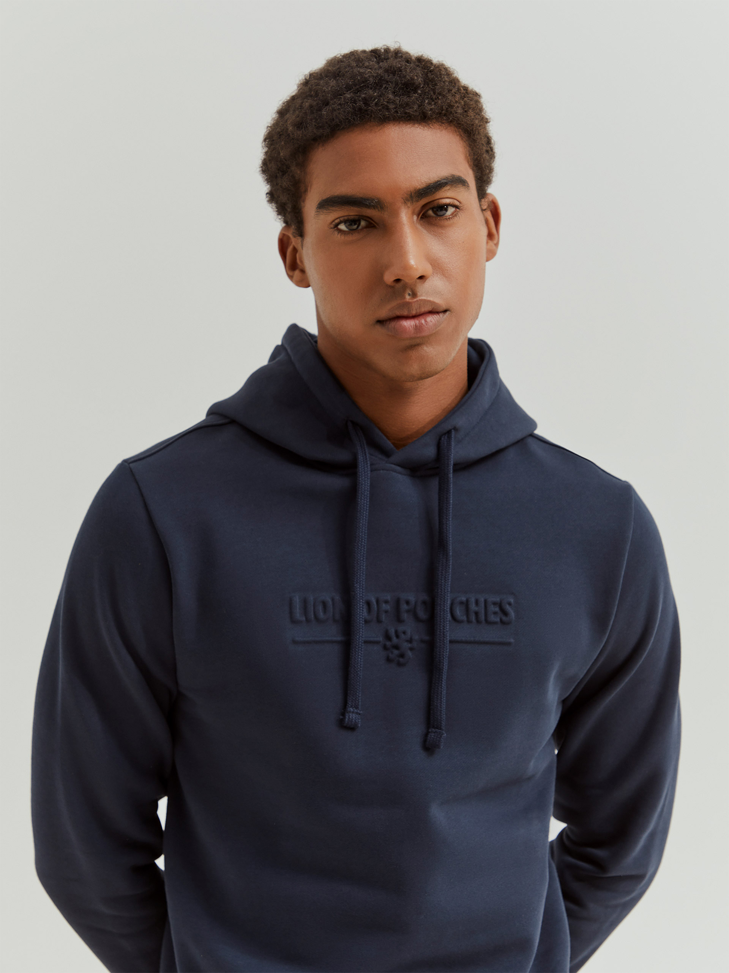 Sweatshirt com Logo em Relevo