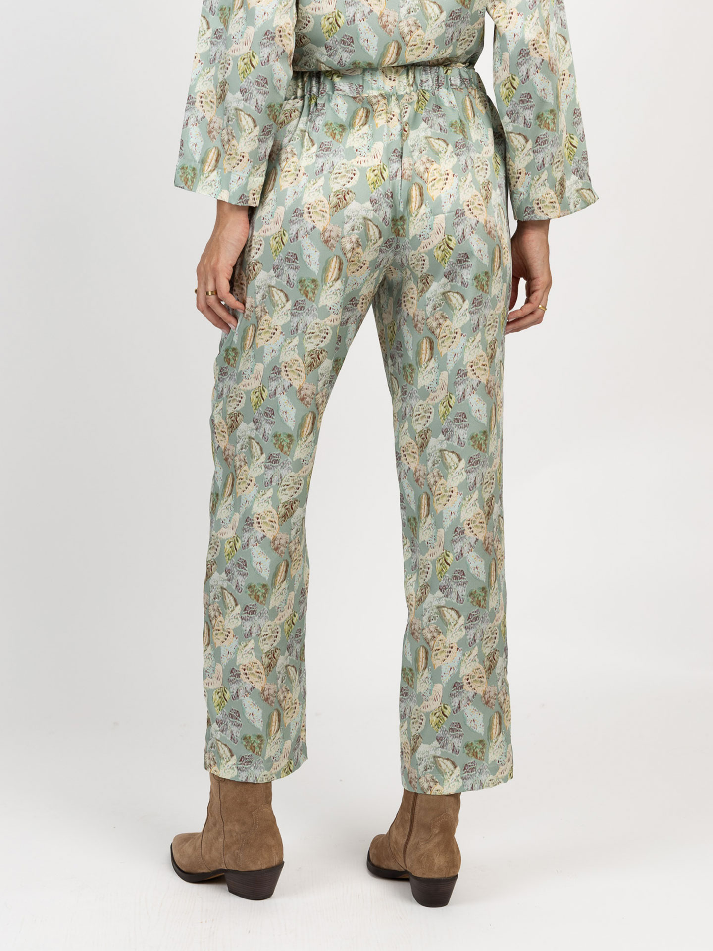 Calças com Padrão e Cintura Elástica