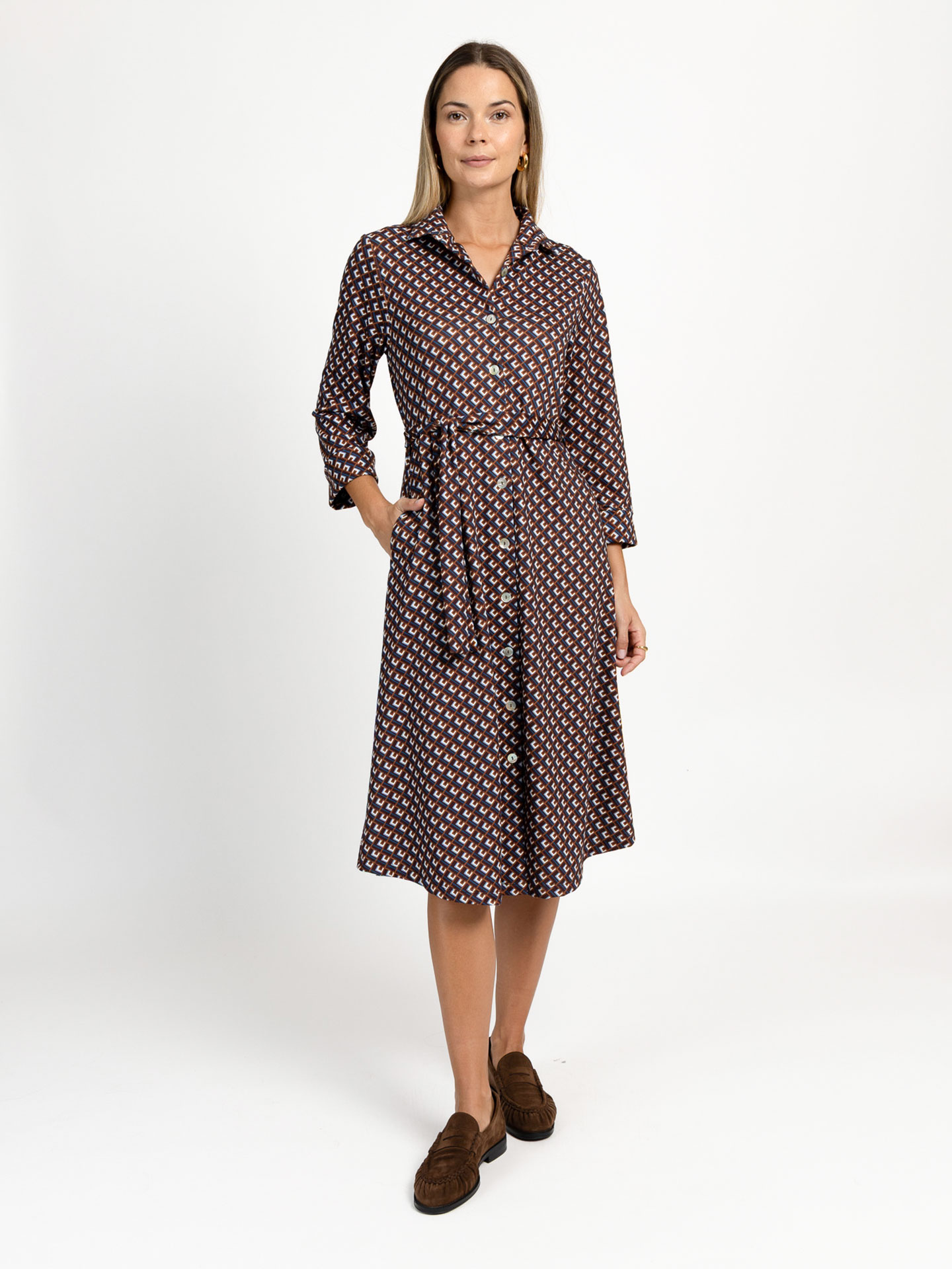 Vestido Camiseiro com Padrão Geométrico