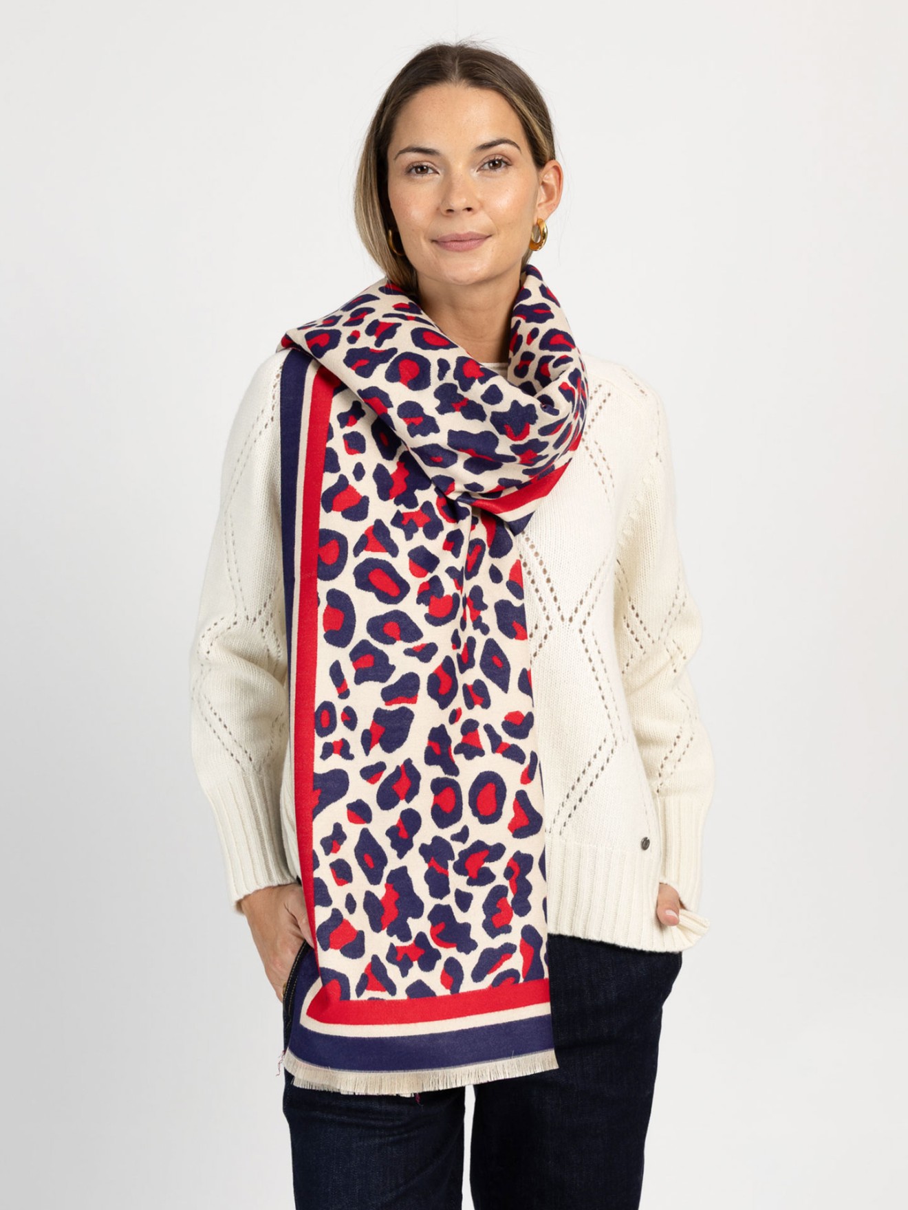 Echarpe com Padro Leopardo