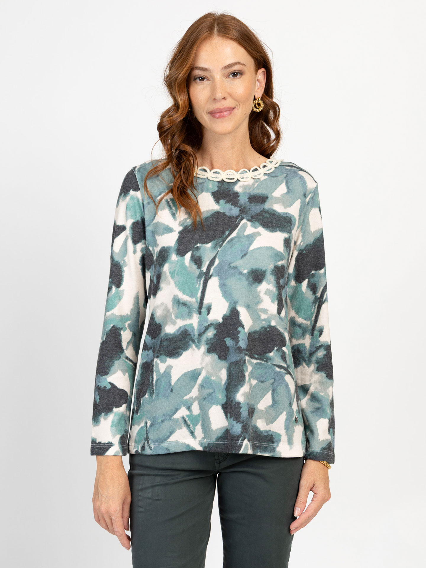 Blusa com Padrão Abstrato