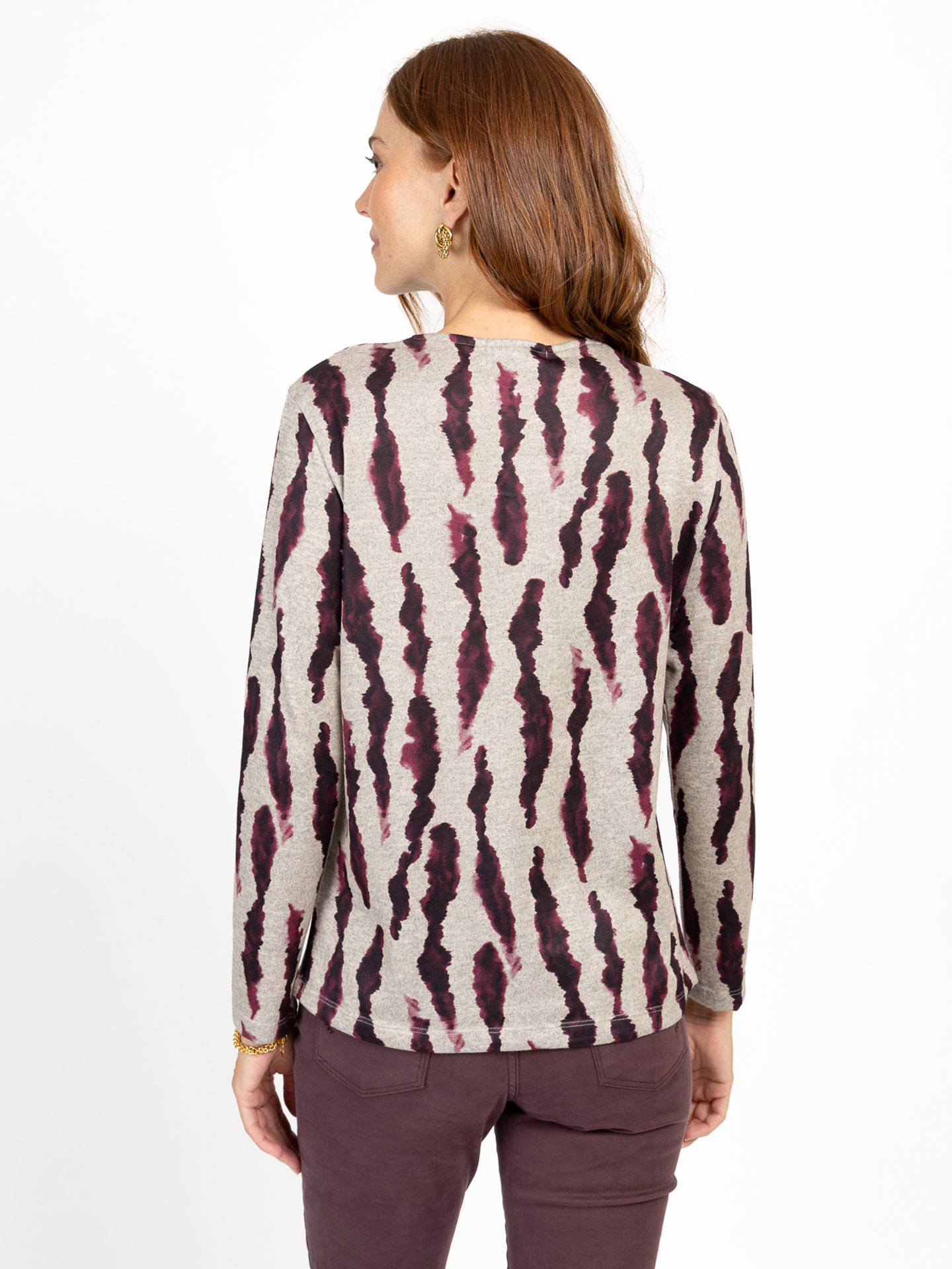 Blusa com Padrão Abstrato