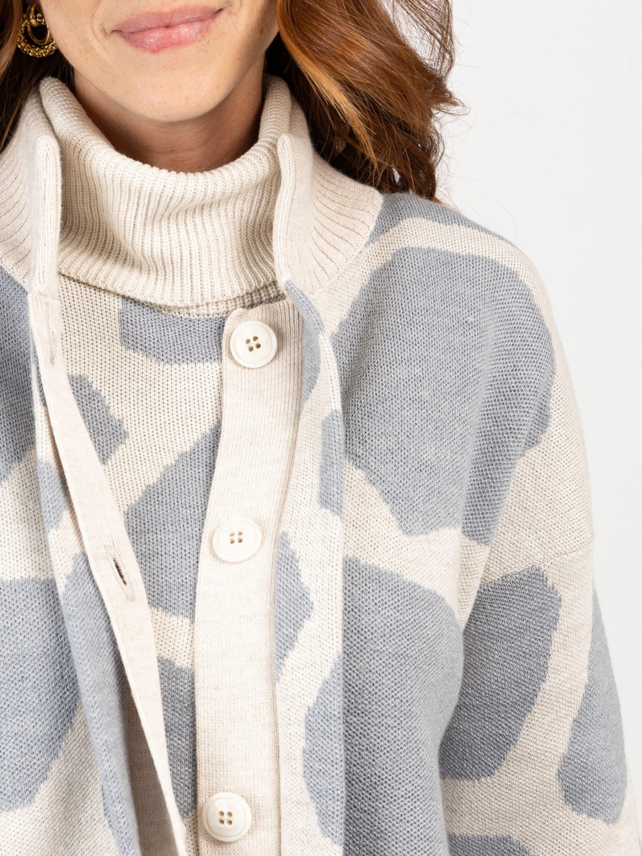 Casaco de Malha Comprido com Gola Alta