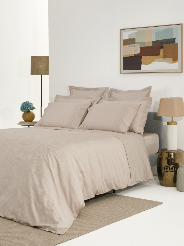 Edredo com Padro Jacquard Voss