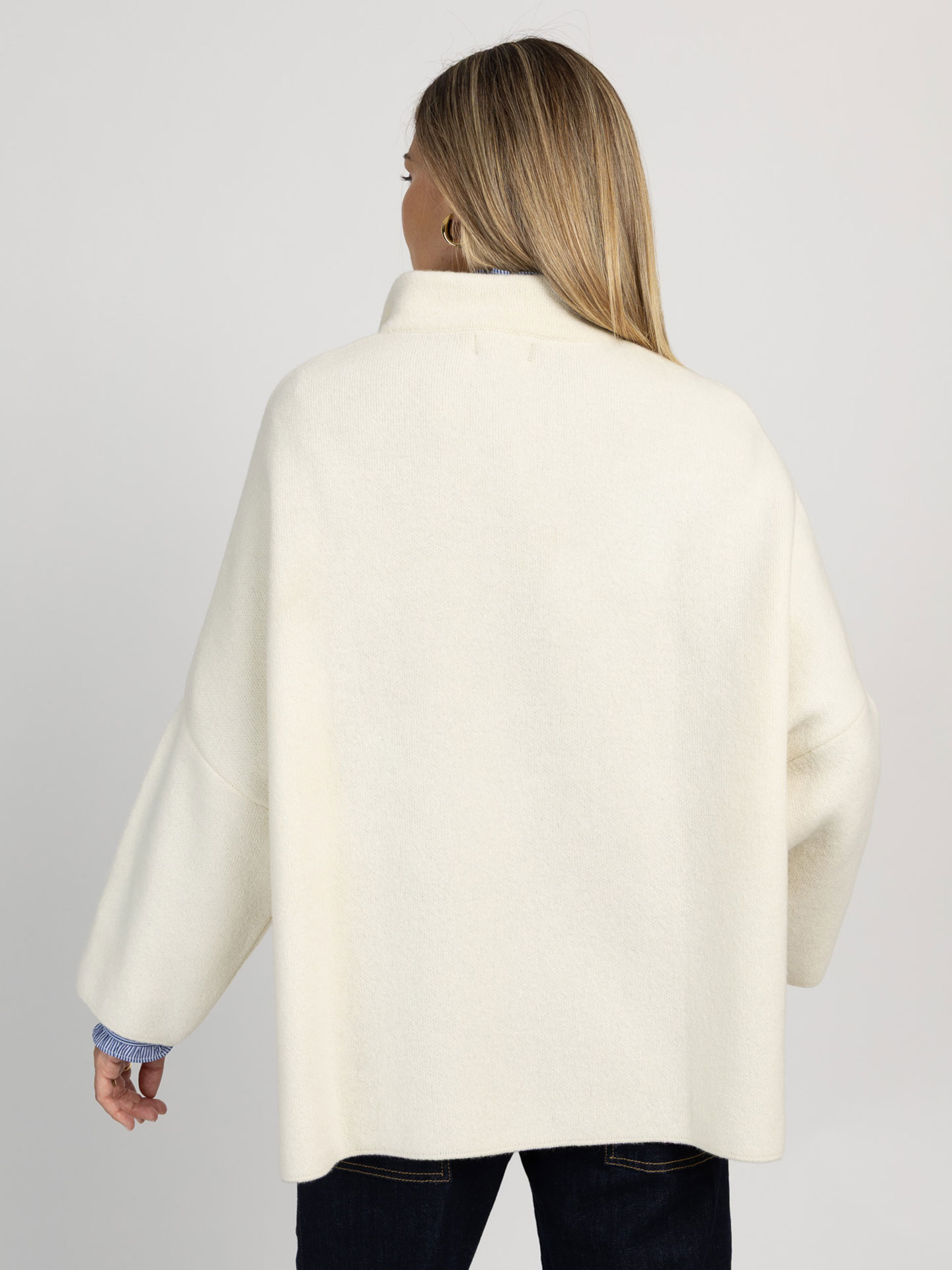 Quimono de Malha com Gola Alta e Botões