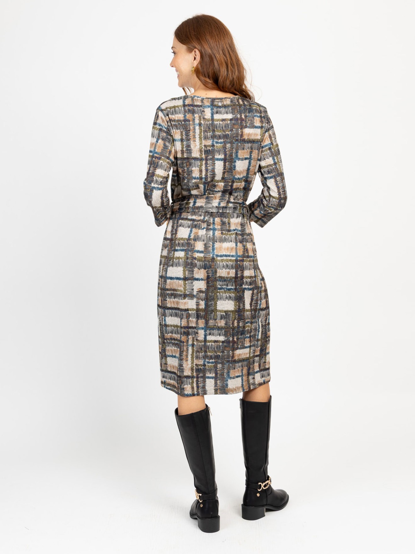 Vestido Midi com Padro Xadrez Abstrato