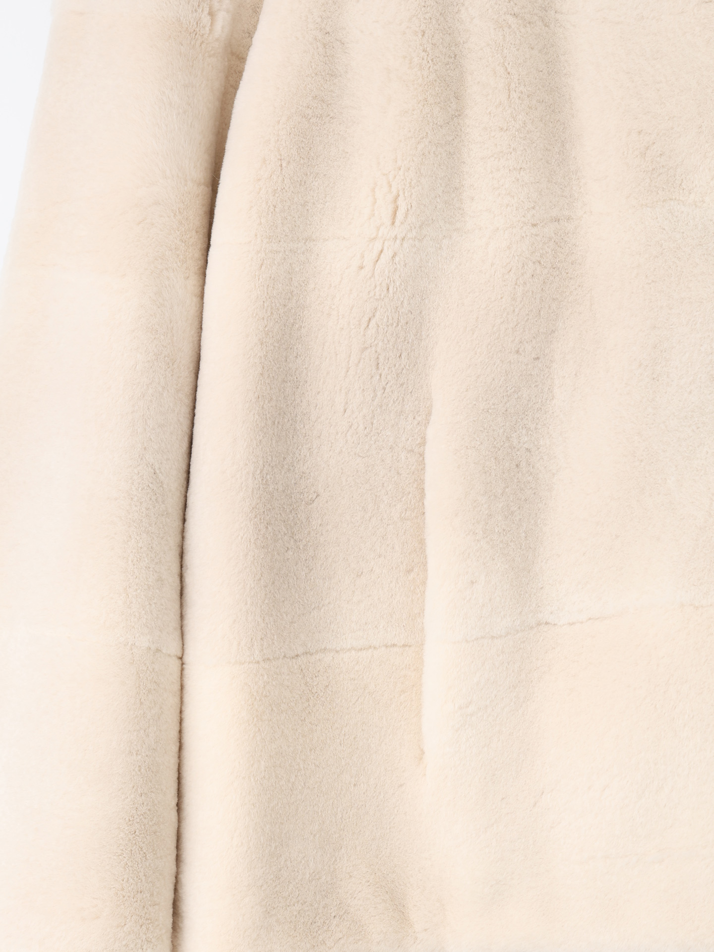 Casaco de Pelo Natural com Capuz