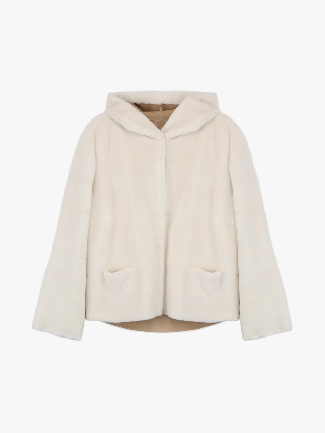 Casaco de Pelo Natural com Capuz