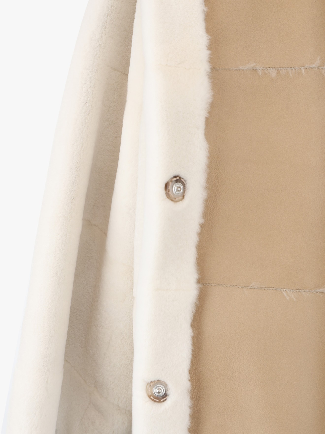 Casaco de Pelo Natural com Capuz