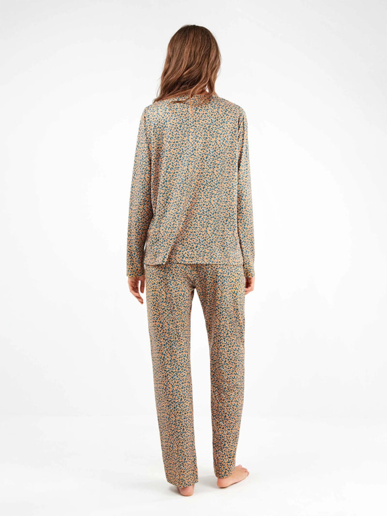 Pijama com Padro Animal Print
