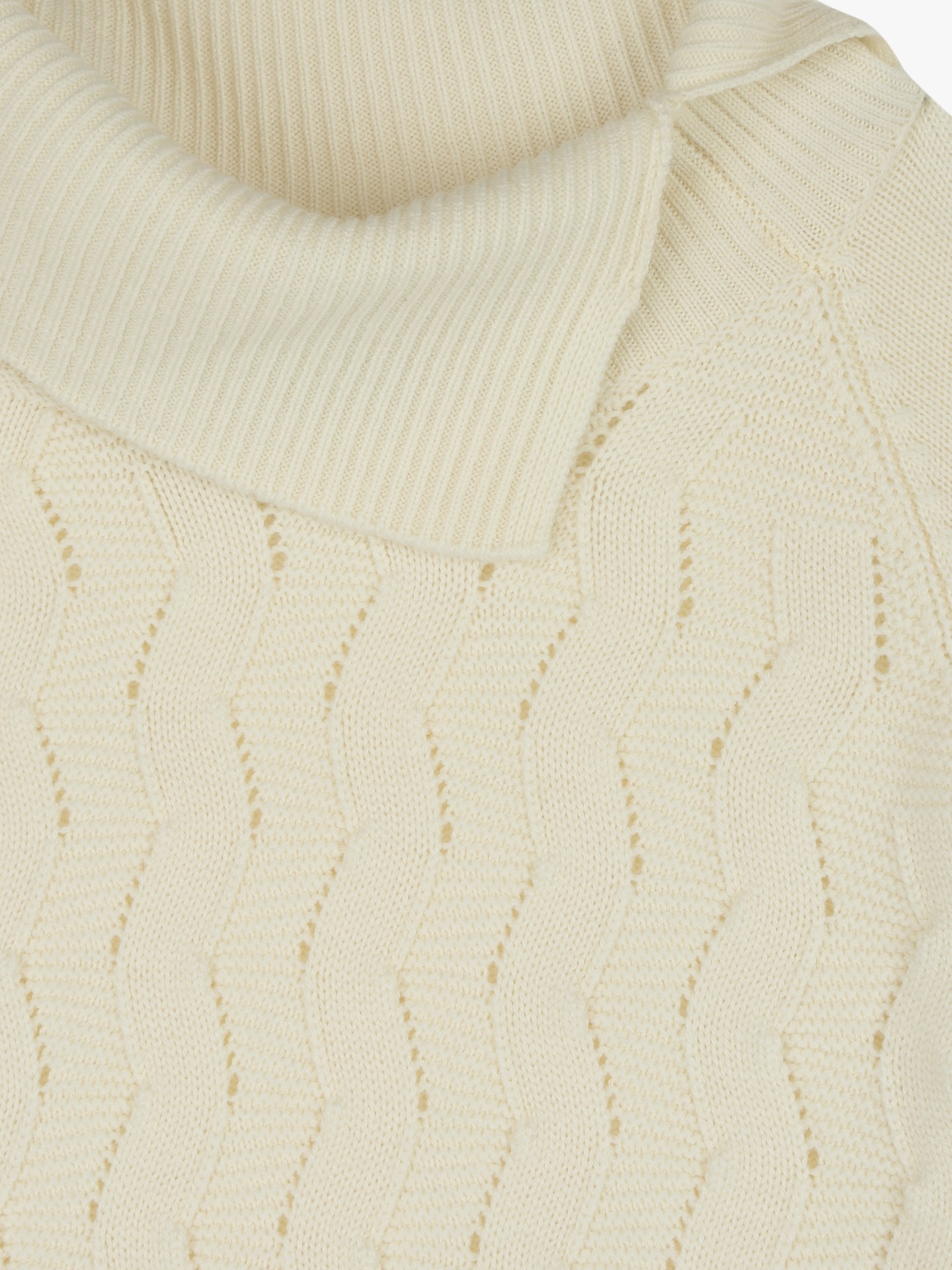 Camisola de Malha com Gola Alta Larga