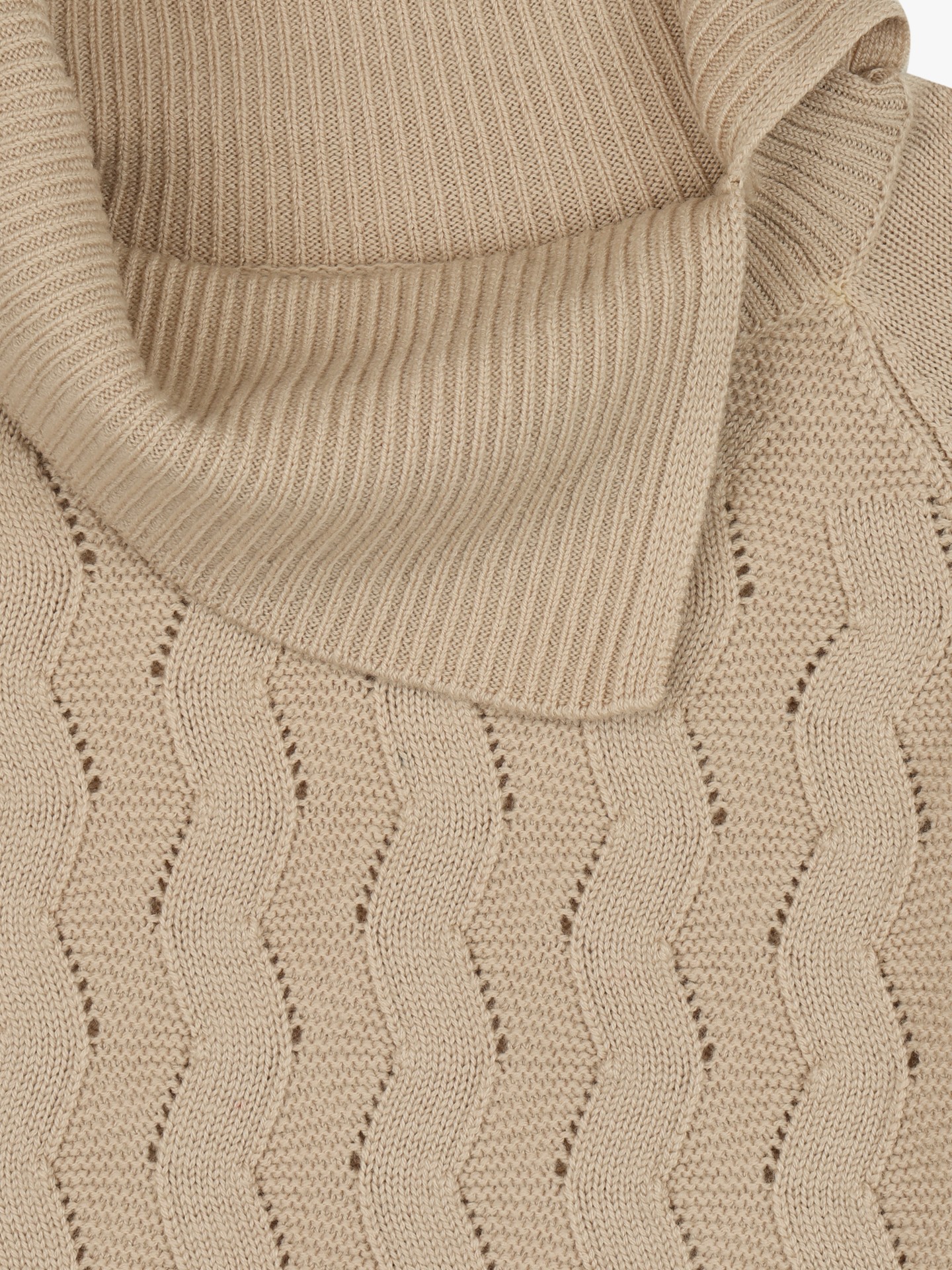 Camisola de Malha com Gola Alta Larga