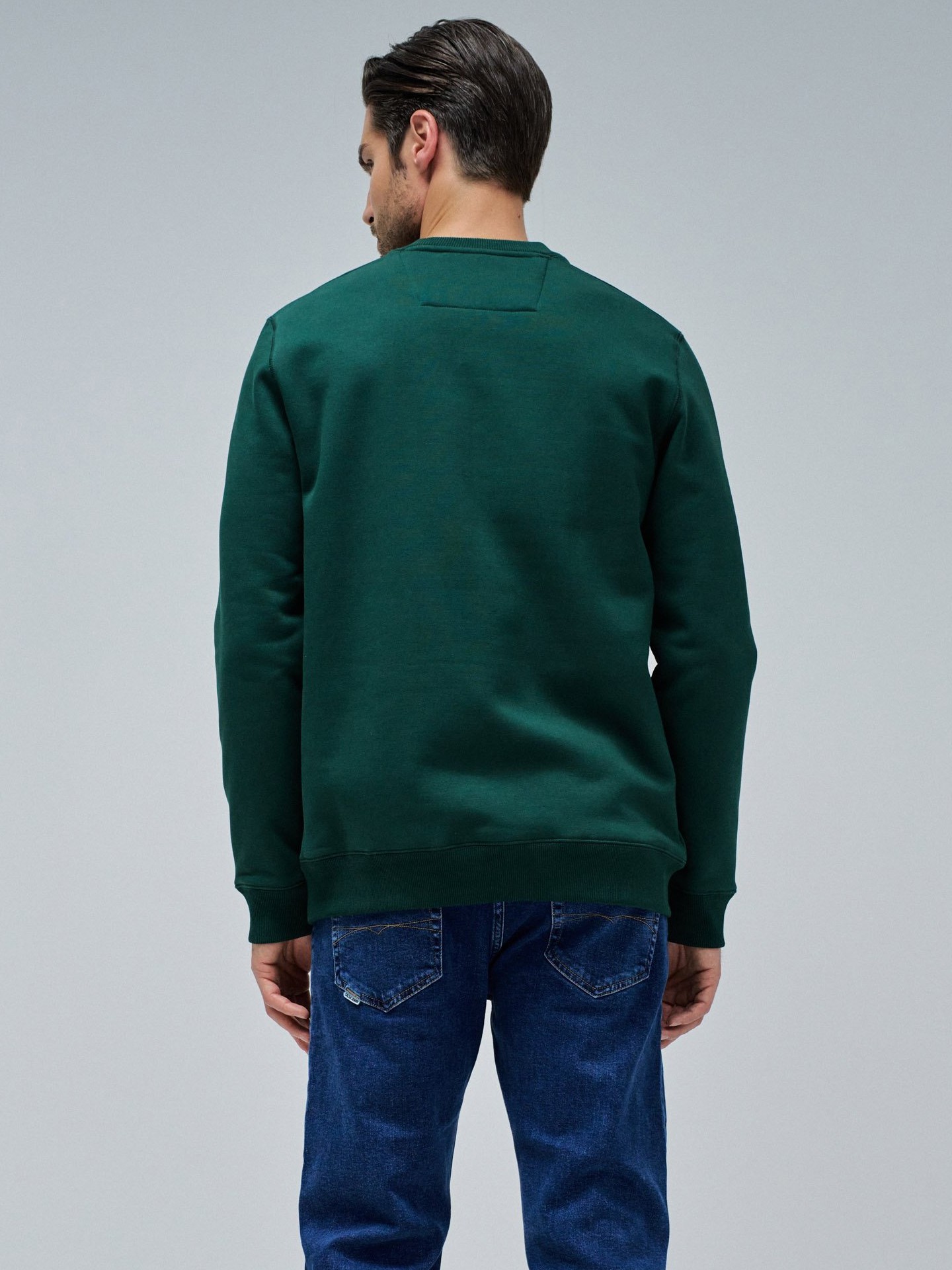 Sweatshirt com Logo em Relevo