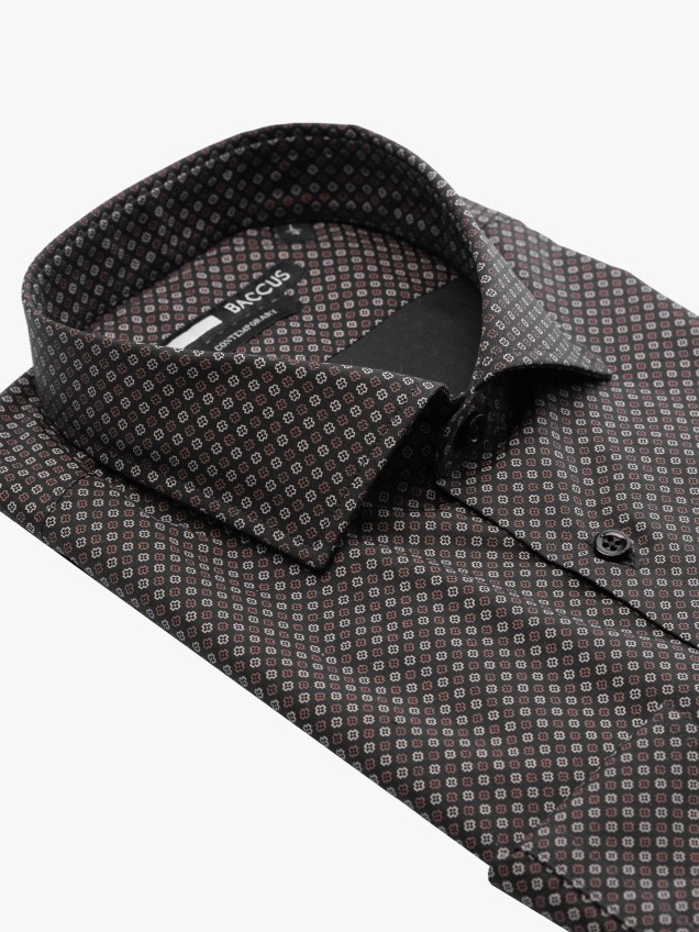 Camisa com Padrão Geométrico