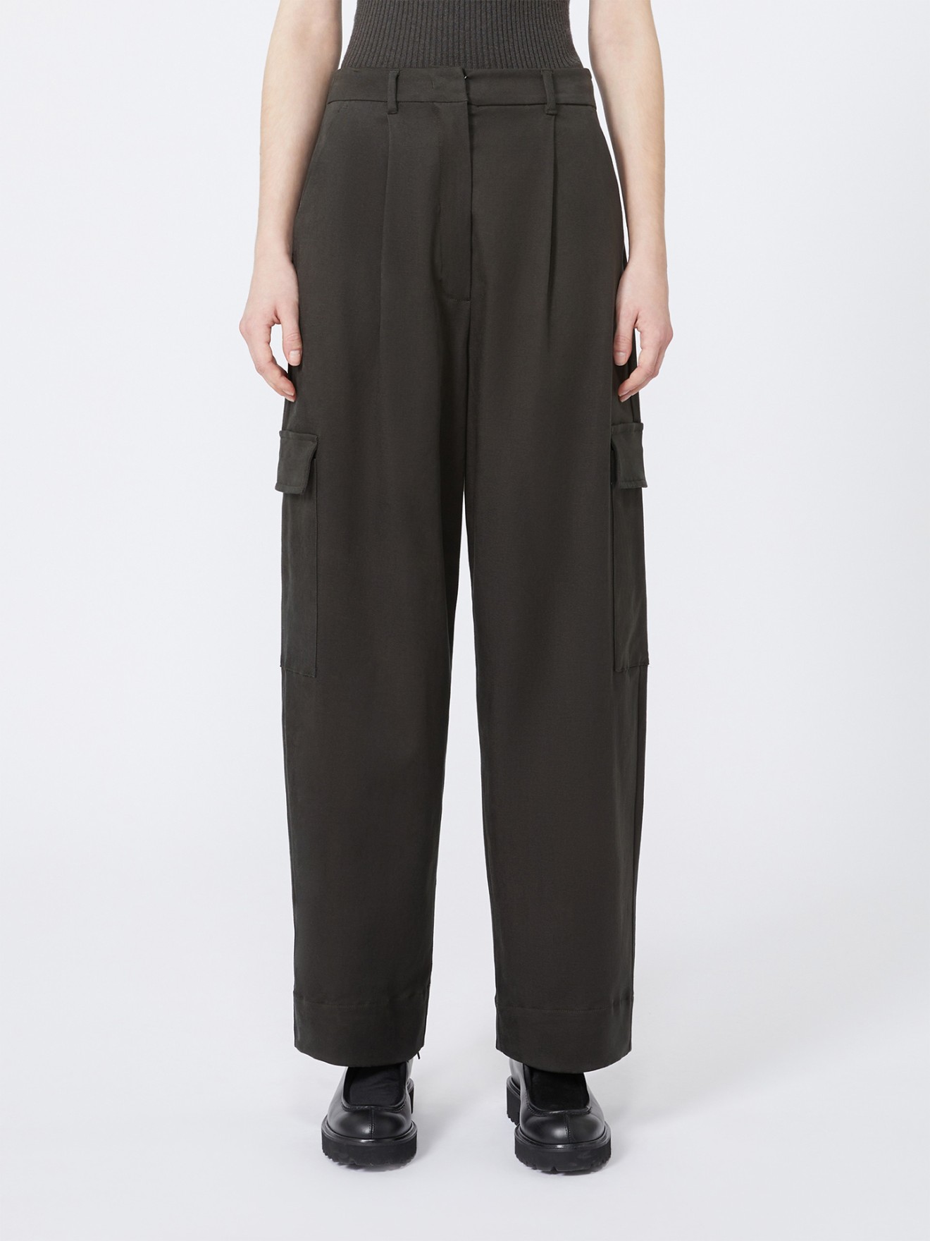 Calas Cargo Enigma