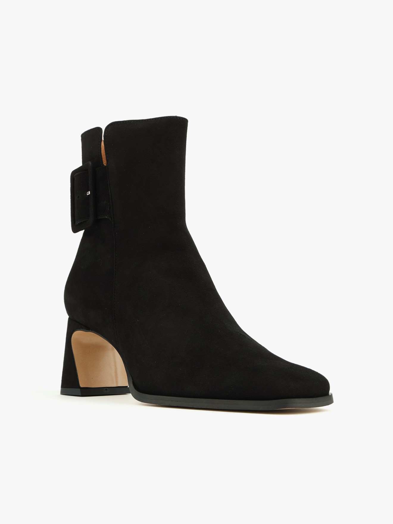 Botins de Camurça com Salto Bloco