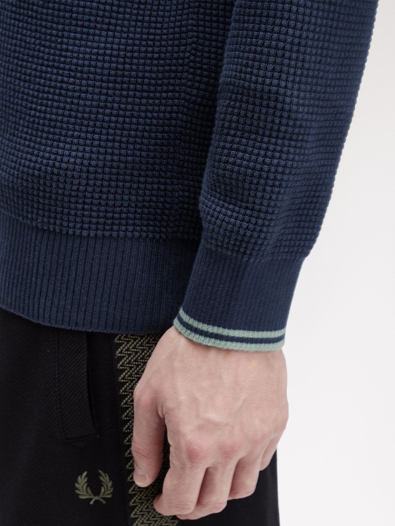 Camisola Waffle com Meio Fecho K8557