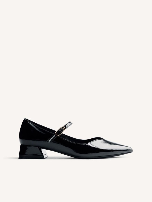 Sapatos de Verniz