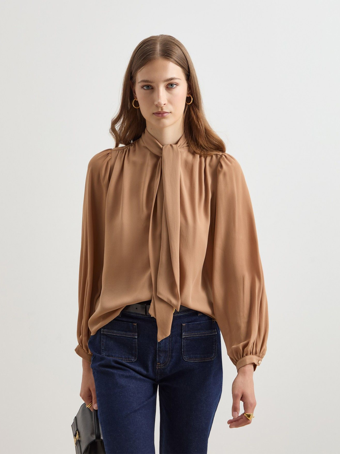 Blusa com Mangas Abalonadas