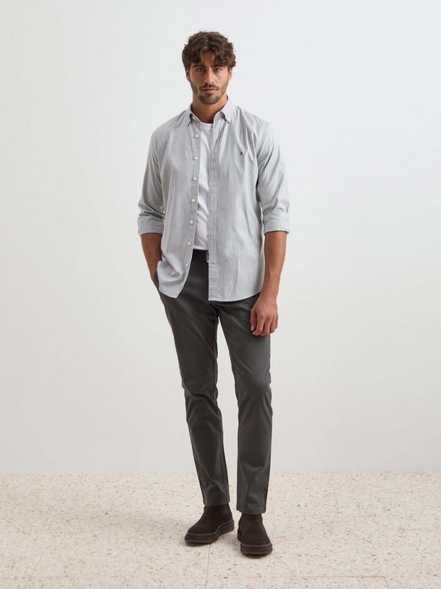 Camisa Regular Fit às Riscas