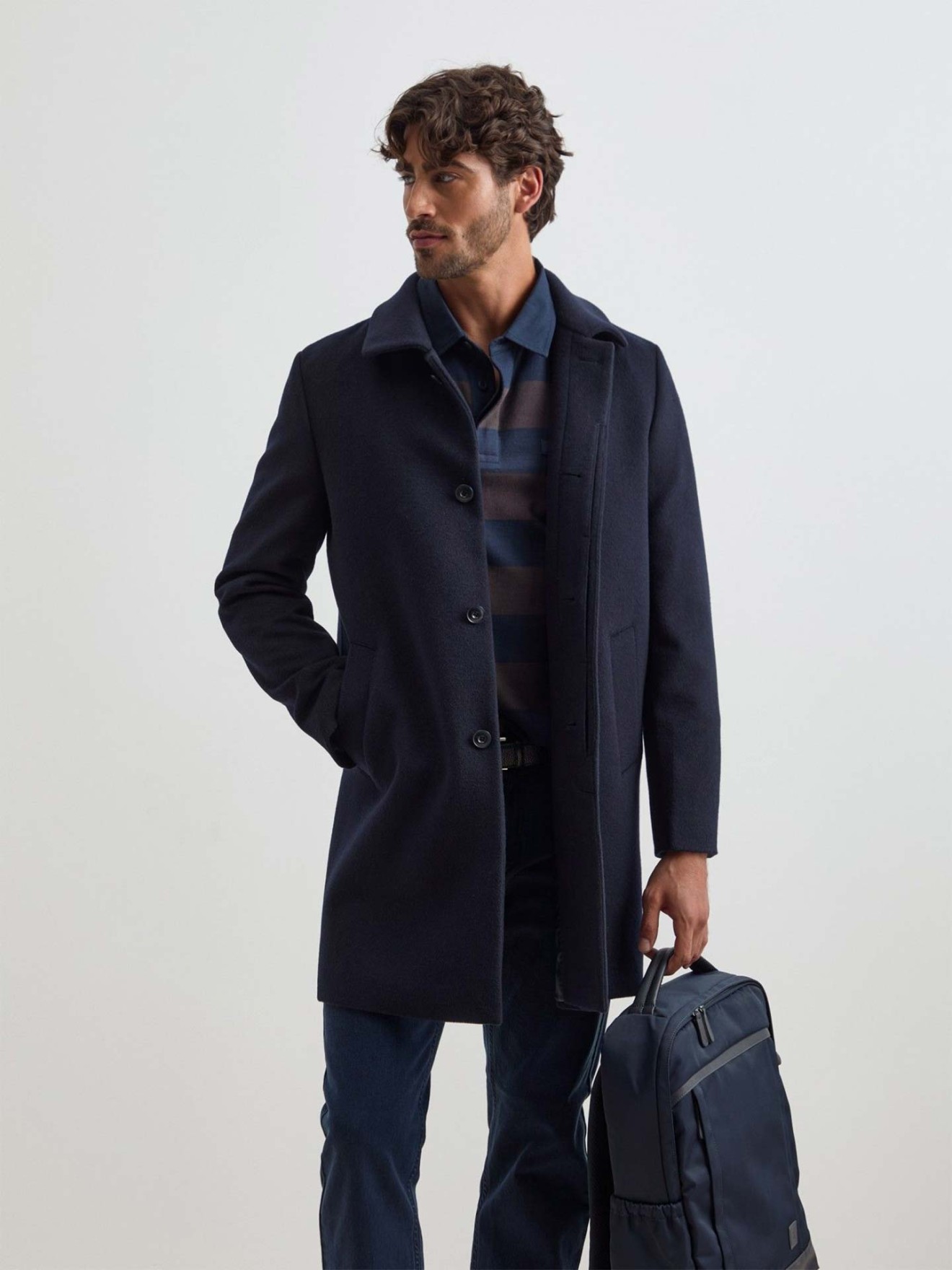 Sobretudo Comprido em Fazenda de Lã