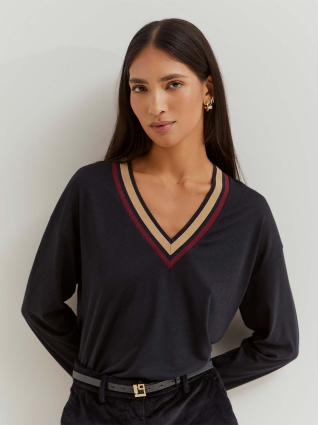 Camisola com Decote em V