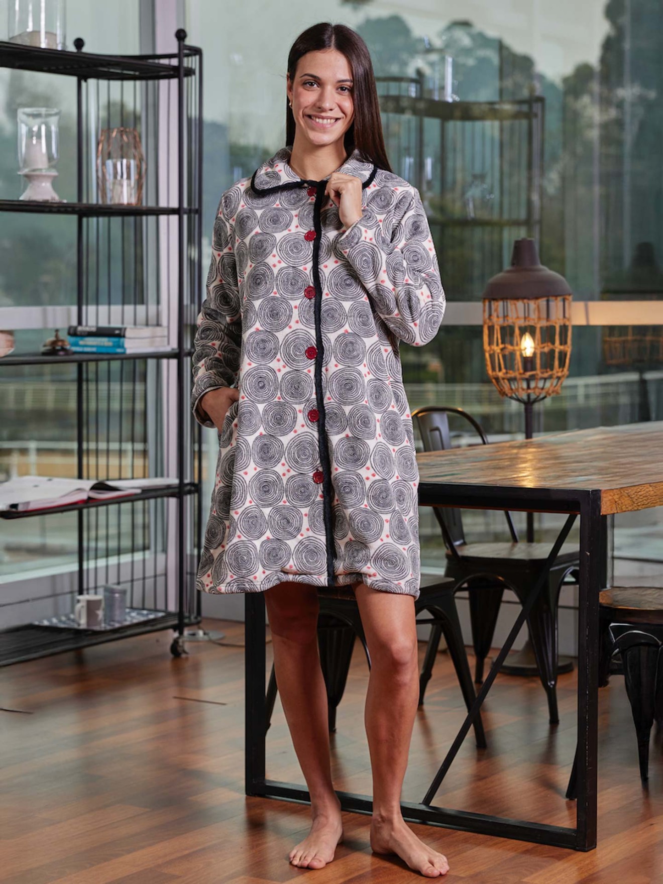 Roupo Curto Polar com Padro de Espirais