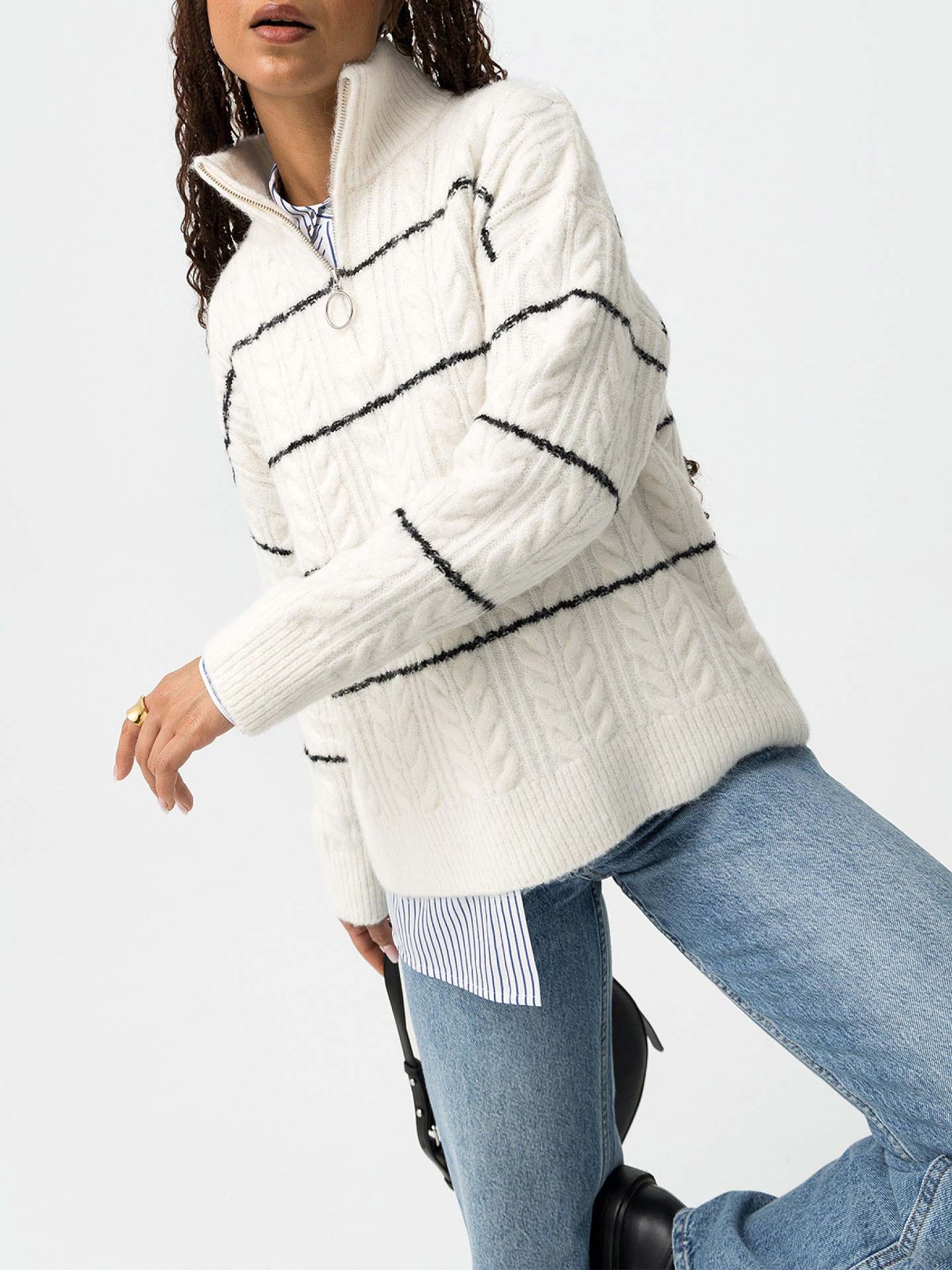 Camisola de Malha Entrançada com Gola Alta