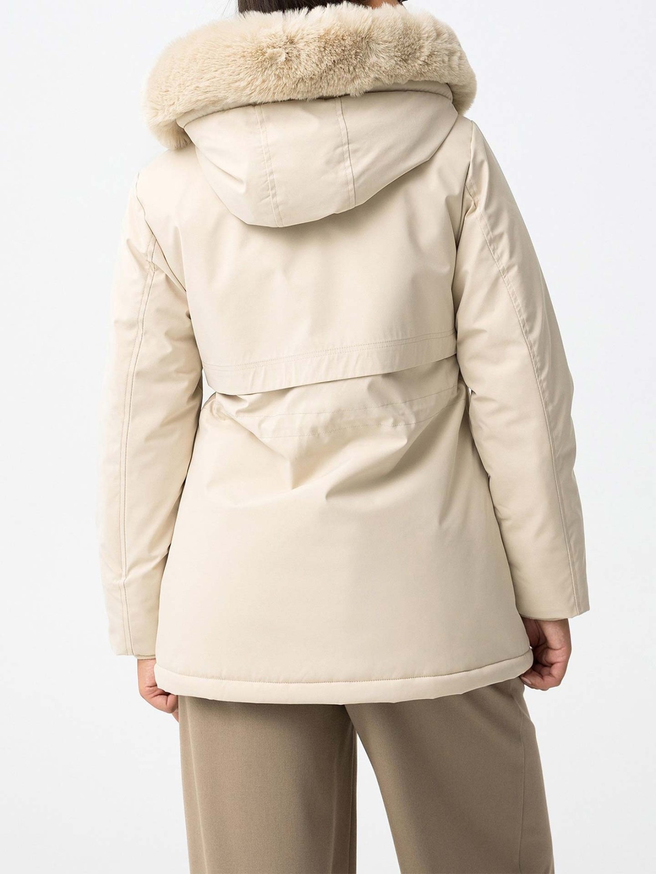 Parka Acolchoada com Capuz de Pelo Sinttico