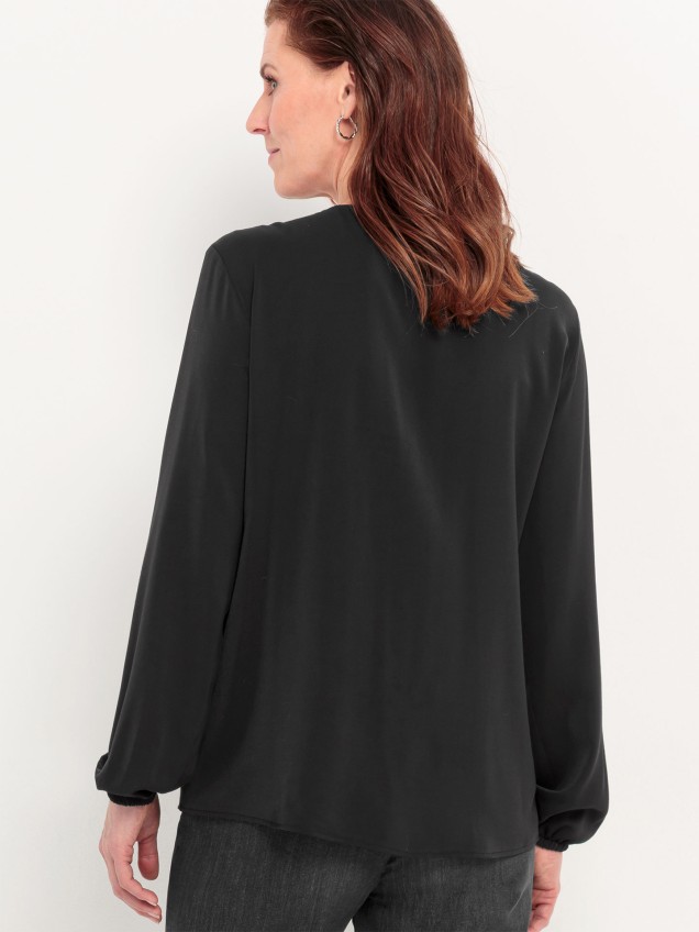 Blusa com Detalhe de Folho Vianna