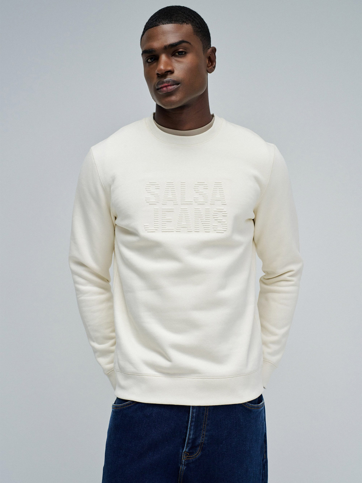 Sweatshirt com Branding Em Relevo