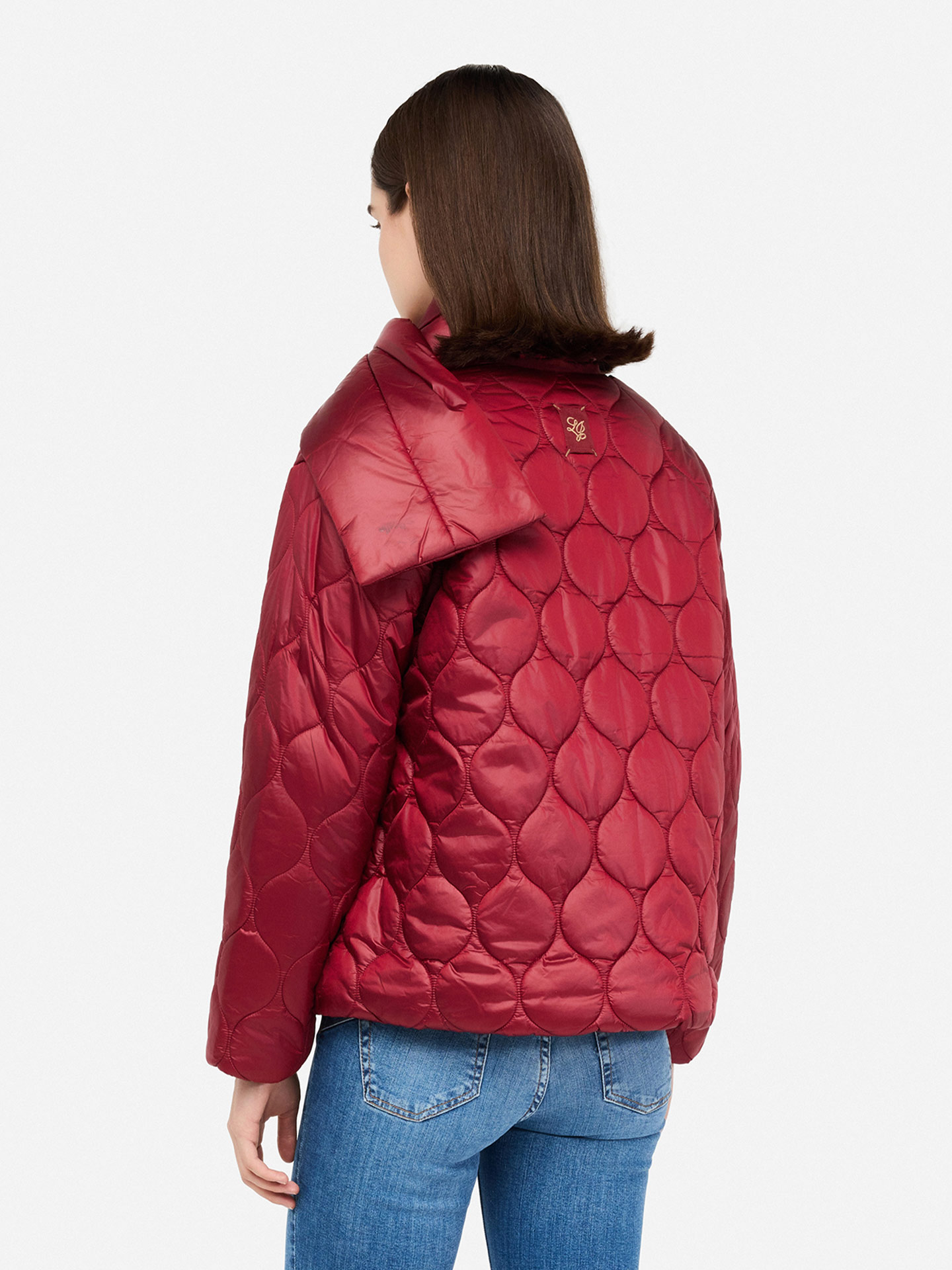 Blusão Acolchoado com Lenço Combinado