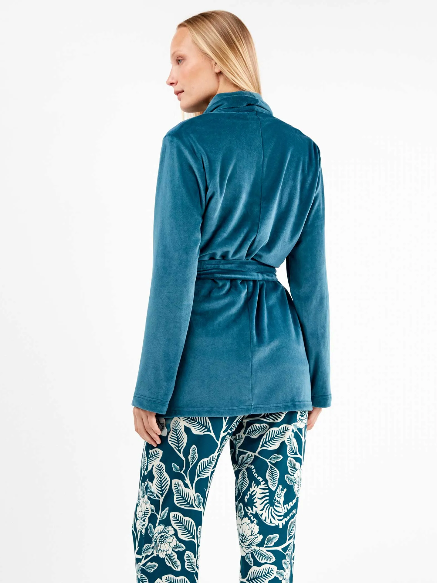 Roupão Curto em Malha Polar