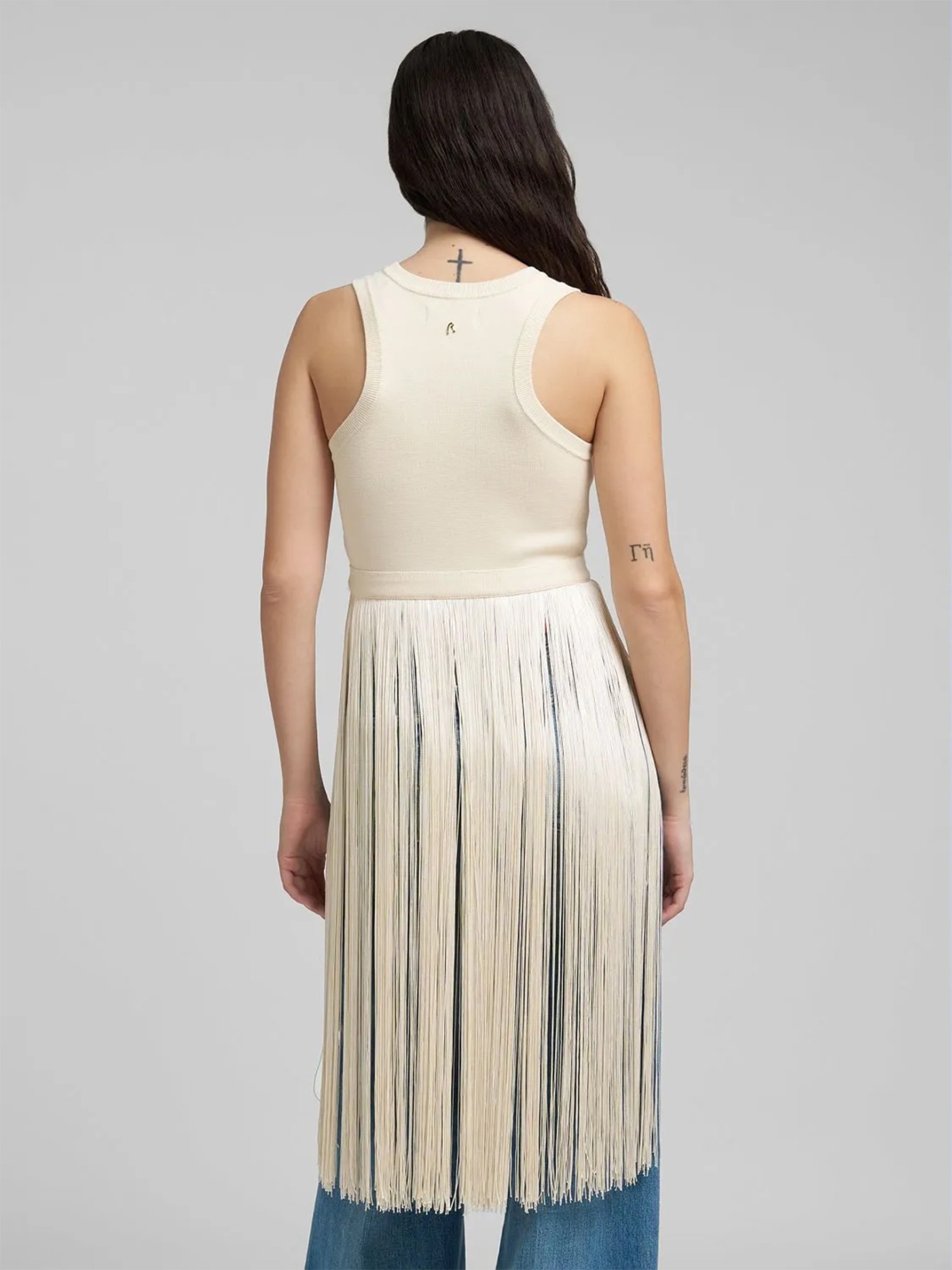 Top Slim Fit com Franjas Compridas
