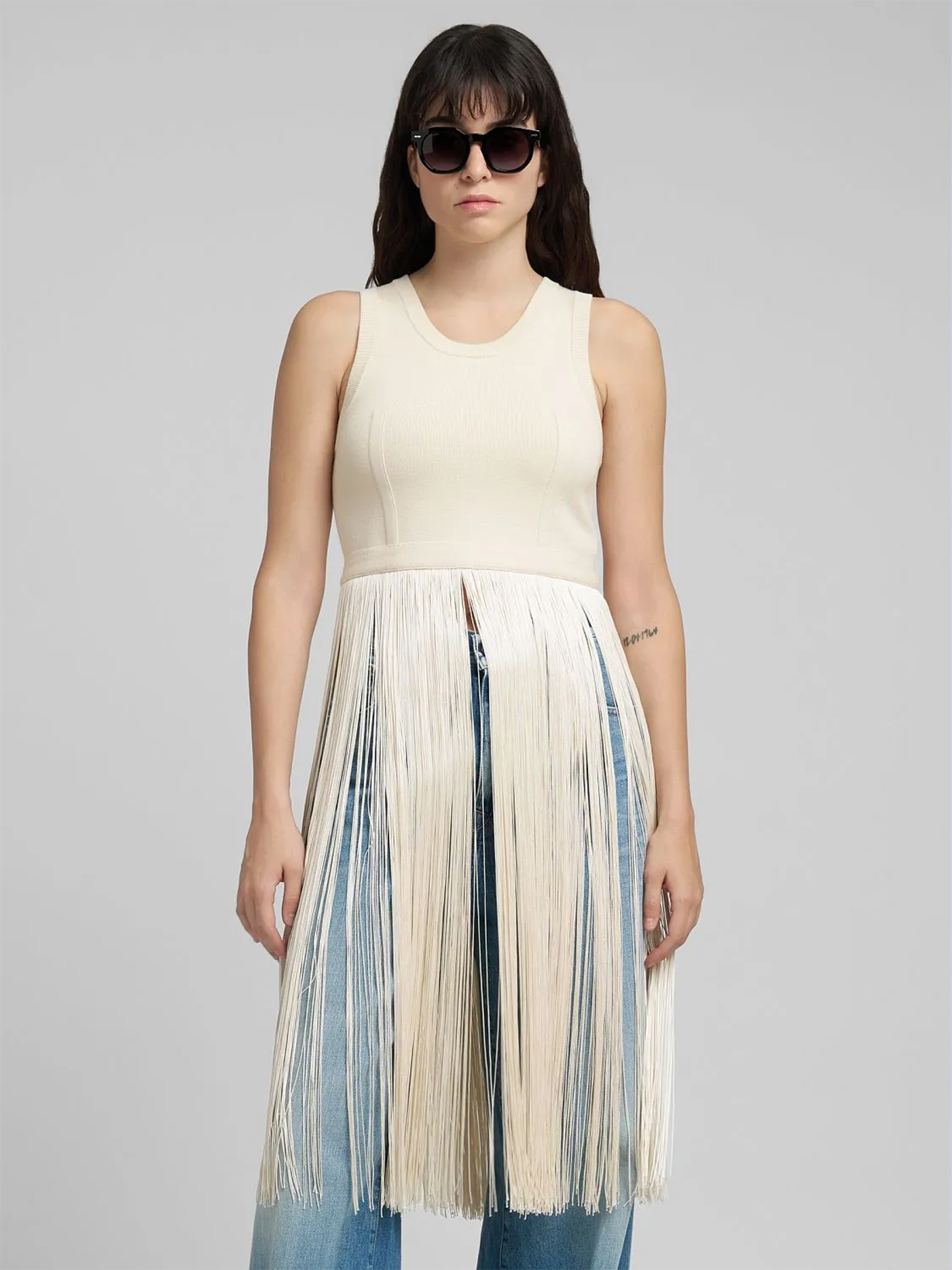 Top Slim Fit com Franjas Compridas